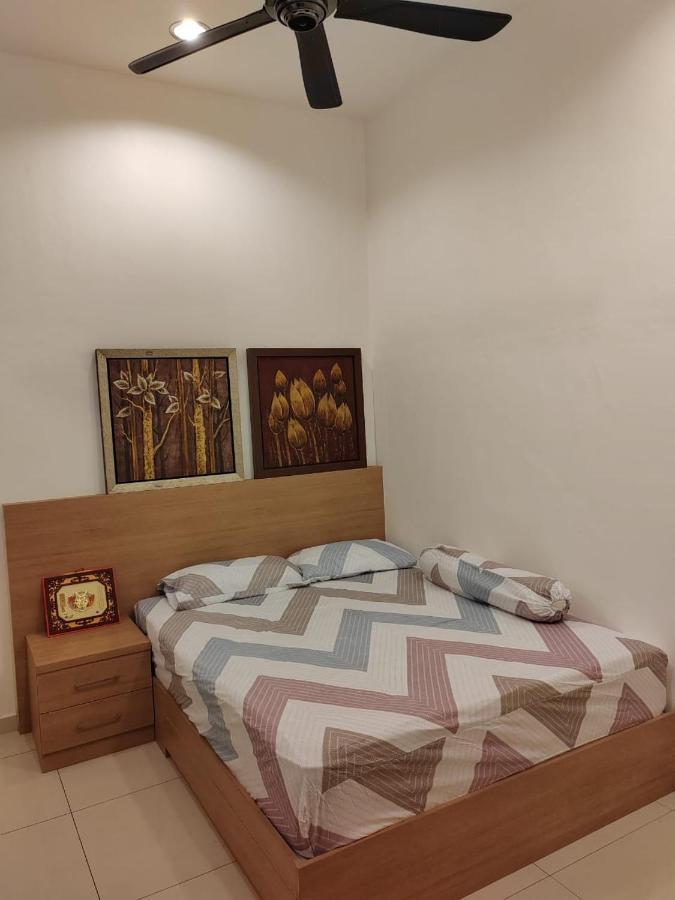 Semi D House At * Tangkak